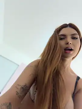 Chat +18 de Mel_PinkBR ao vivo
