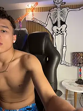 Chat XXX en directo de Dominik_Souza