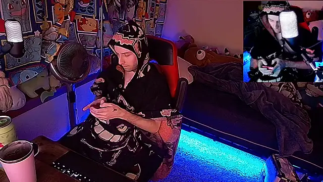 MrFrizby6211's Live XXX Chat