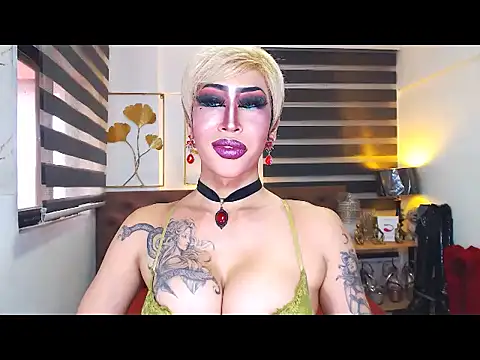 DominateMistressTyra 现场XXX聊天