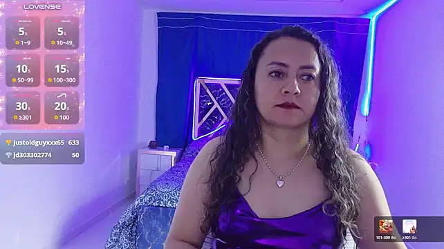 Chat +18 de Cristalsexy25 ao vivo