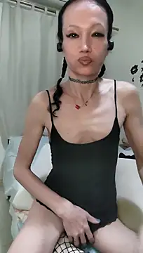 Tselka Chat XXX live