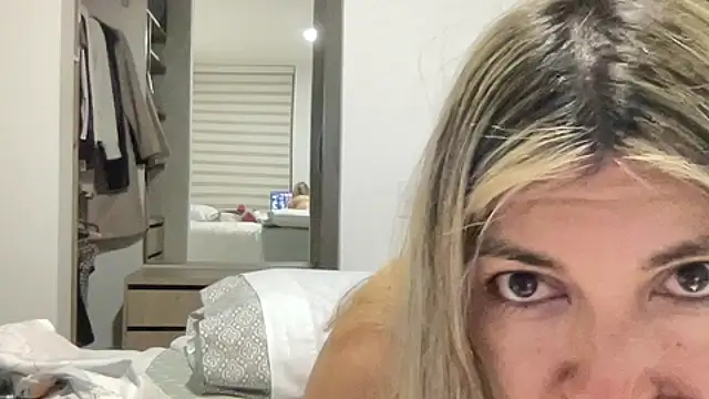 LunaBeyan Live XXX chat