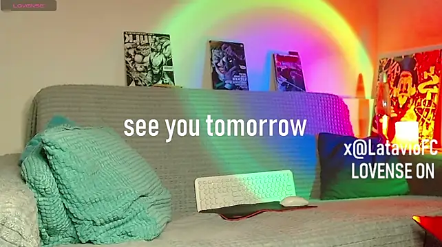 Midnighter_ live XXX chat