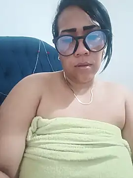 OliviaWilliamm Adlı Modelin Canlı XXX Sohbeti