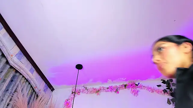 Quiinn_bx Live XXX-chat