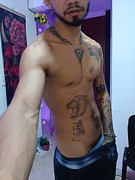 Niick01_ Adlı Modelin Canlı XXX Sohbeti