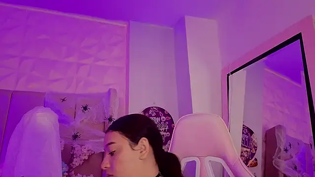 MollyBigBoobs12's Live XXX Chat