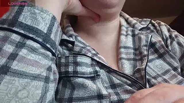 Cora_MaroのライブXXXチャット