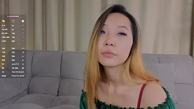 แชท XXX สดของ RamonaSpika