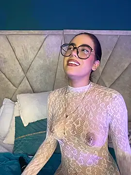 Chat +18 de TopDollXXX ao vivo