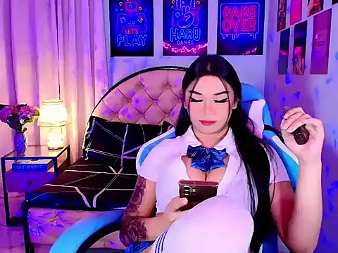 SexxyTsLoverr's Live XXX Chat