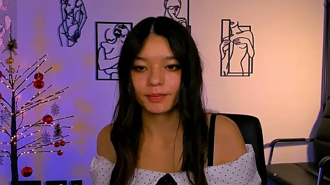 Chat +18 de itscharlliee ao vivo