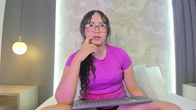 alysson_moon_'s Live XXX Chat
