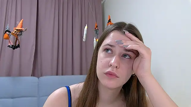 AgataAisit Chat XXX in diretta
