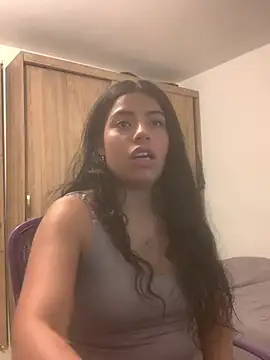 Laia_blanco Chat XXX live