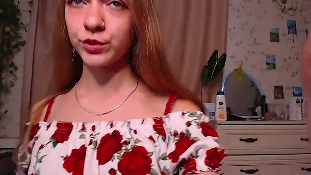 Adeline_Maxwell Adlı Modelin Canlı XXX Sohbeti