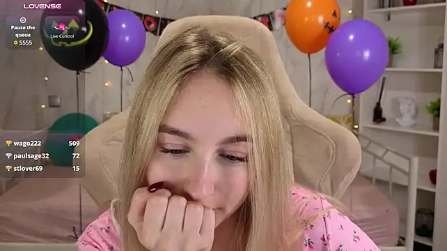 Czat XXX na żywo – Shy_Polly