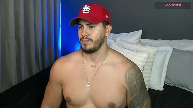 owen-piercesn Live XXX chat
