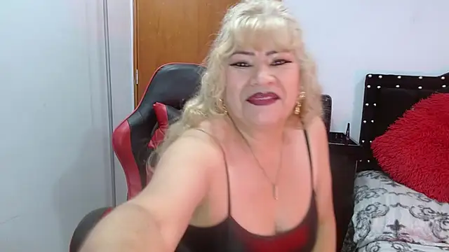 แชท XXX สดของ Ursulawhite69