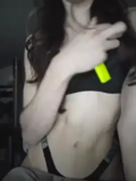 צ'אט XXX בשידור חי של Iuneeesex