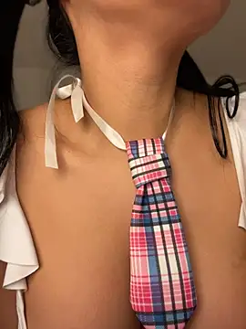 _Nina_1 Adlı Modelin Canlı XXX Sohbeti