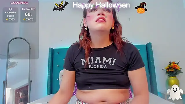 Chat +18 de Scarlett_chanell ao vivo