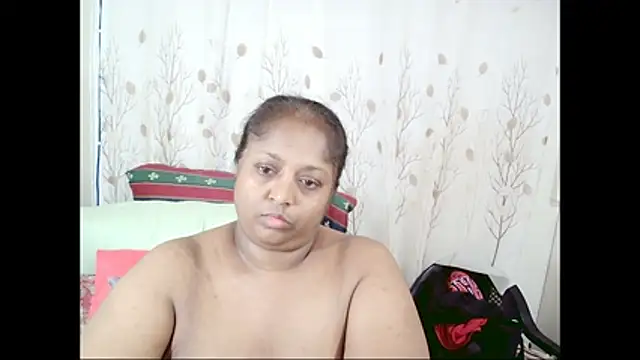 Indiantasha Chat XXX in diretta