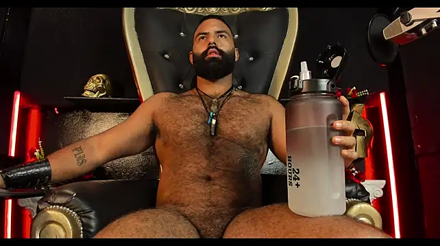 แชท XXX สดของ BeardAndrew