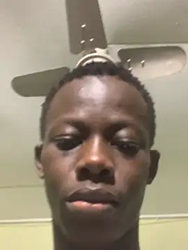 bolale001 Live XXX-Chat