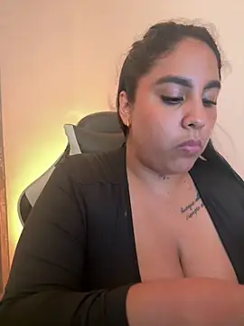 Chat +18 de Liith ao vivo