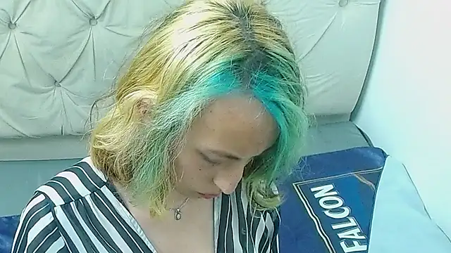 amoremerchmarのライブXXXチャット