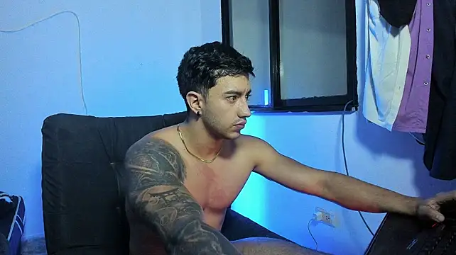 Chat XXX Live Axel_hendrick