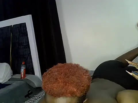 Chat +18 de Queennmodell ao vivo