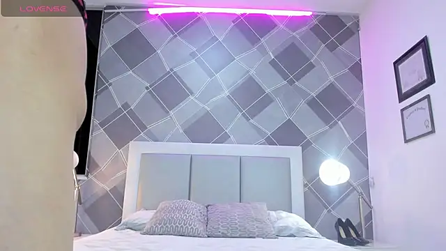 Shantal_fitn Live XXX chat