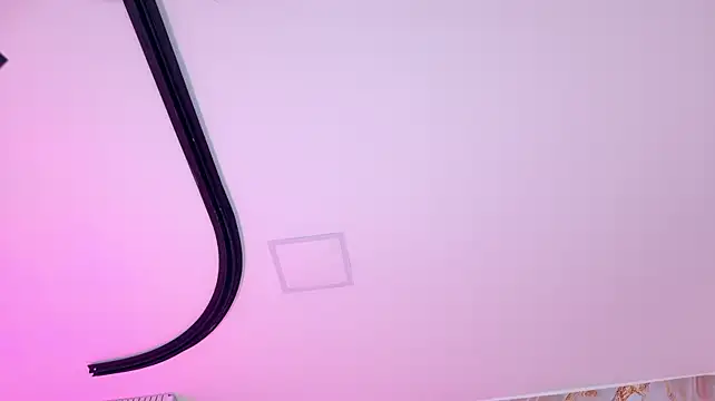 emmacurvyのライブXXXチャット