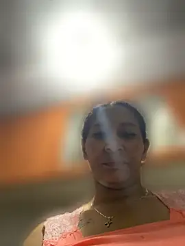 Chat XXX en directo de Carola-Ross