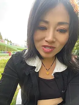 Lipinger Live XXX-Chat