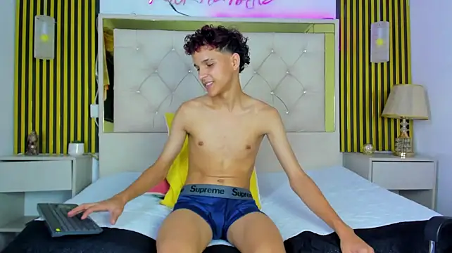 JustinSecret – Naživo XXX chat