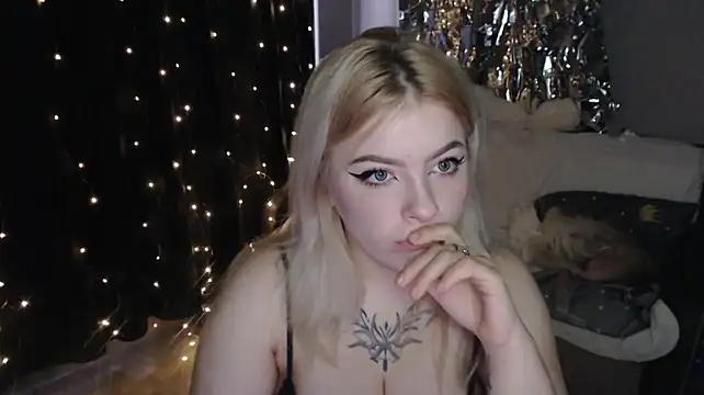 Chat XXX en directo de Red_Blonde_