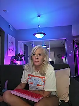 Lexi_Shocker élő XXX-chatje