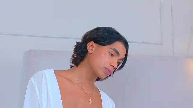 צ'אט XXX בשידור חי של AlanCuute