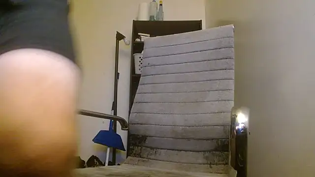 Онлайн чат XXX Explosive_andyy