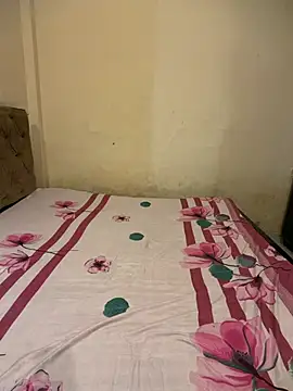 NaughtyZoya Adlı Modelin Canlı XXX Sohbeti
