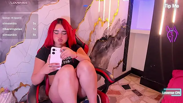 _Briana_kim Adlı Modelin Canlı XXX Sohbeti