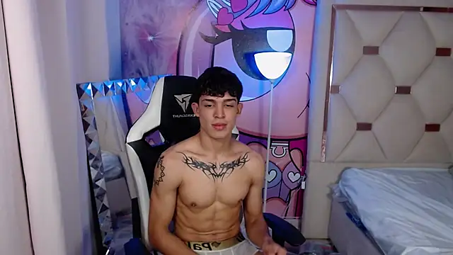 Liom_Gym's Live XXX Chat