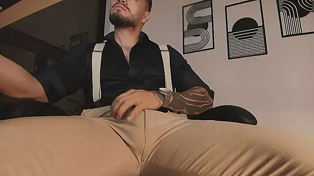 ALPHA_DOMINUS_'s Live XXX Chat