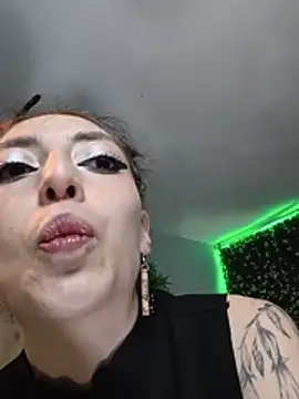 VickyJackson_ XXX чат на живо