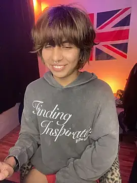 Aronn_44のライブXXXチャット