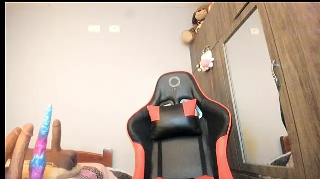 cami_hot_tits' Live XXX Chat